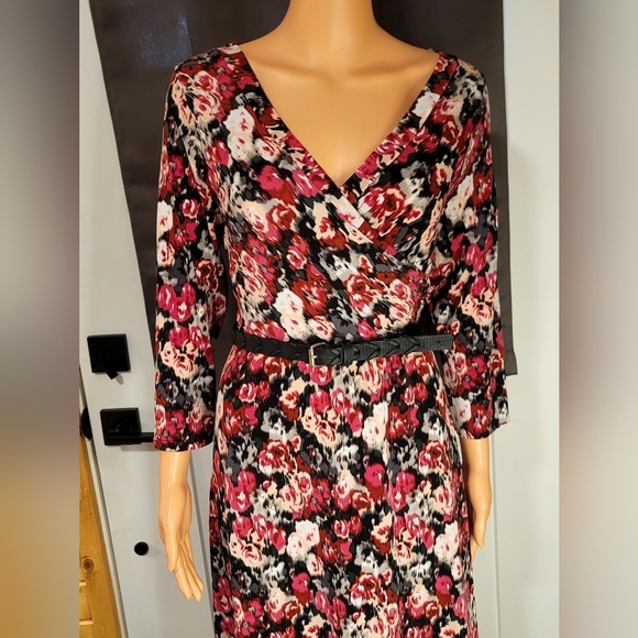 Pink Blush Gorgeous Floral Dress - Picture 2 of 8